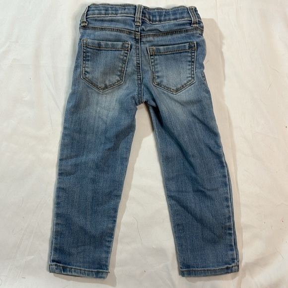 Oshkosh Skinny Jeans, 2T - Picture 2 of 2